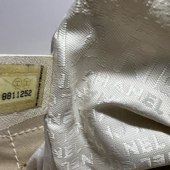 Chanel Ivory Chocolate Bar Bowling Tote - Picture 11 of 12